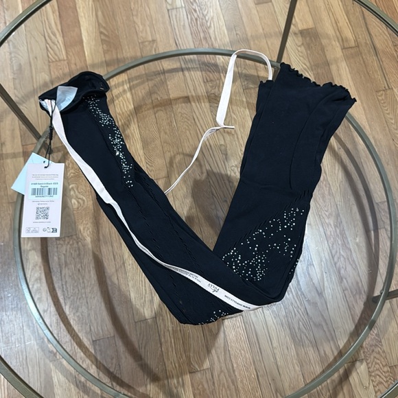 oh polly stevie embellished mid-rise flared trousers in black - Picture 5 of 7